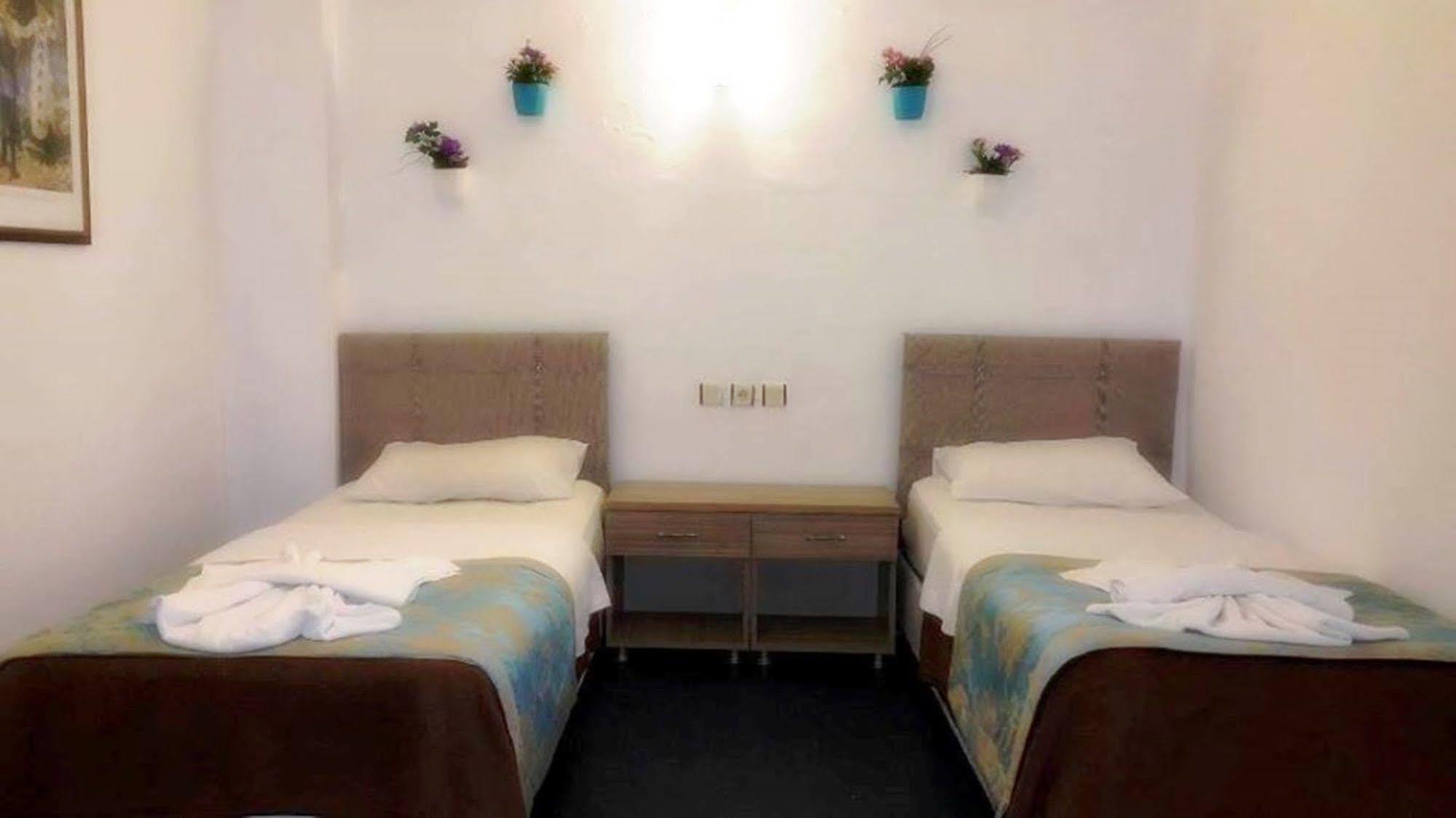 Angels Inn Marmaris Exteriör bild
